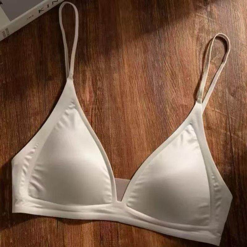 Modny satynowy biustonosz typu – Wirefree Bra Comfort recenzja i cena