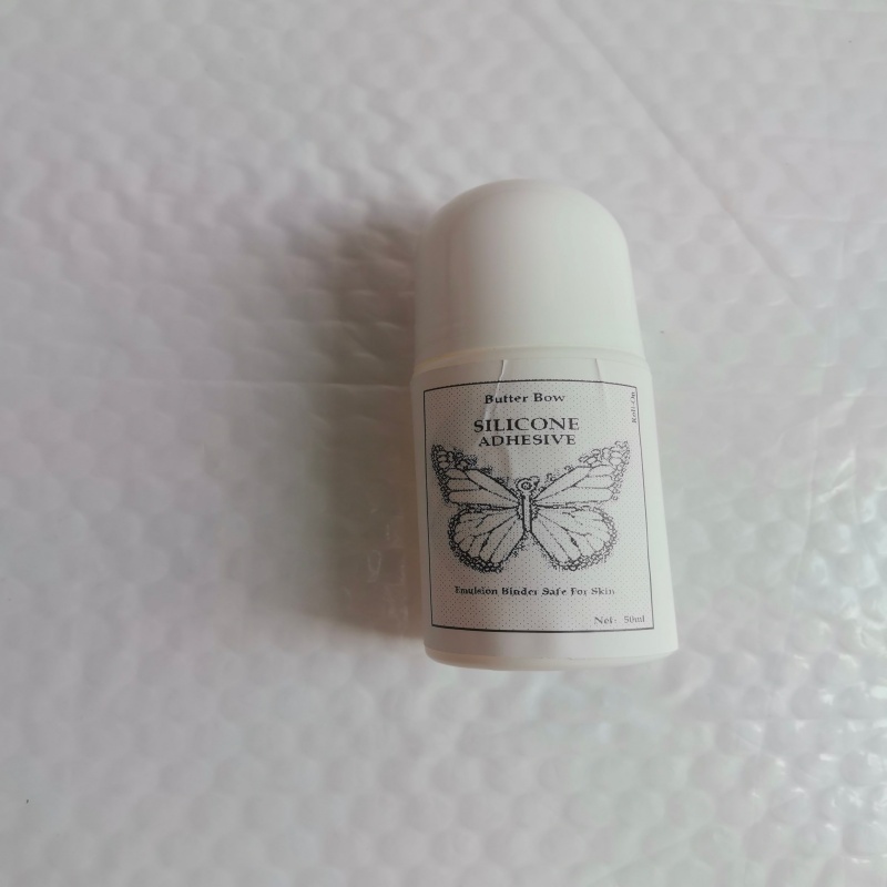 CD klej silikonowy Roll-On emu – Strapless Bra Adhesive recenzja i cena
